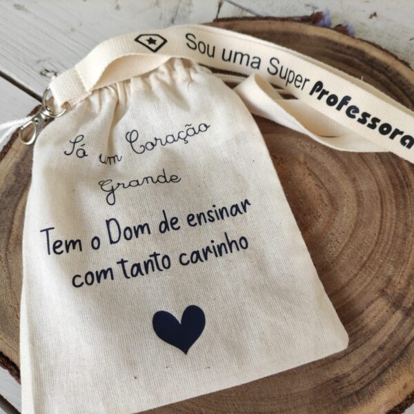 Ofertas Professores - Só um coração grande tem o Dom de Ensinar com tanto carinho (com fita porta chaves)
