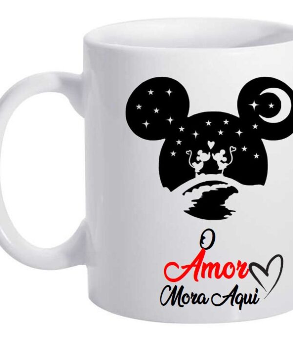Caneca Personalizada - O amor mora aqui