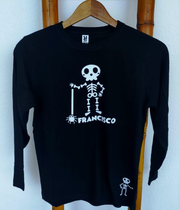 Longsleeve - Halloween esqueleto com aranha