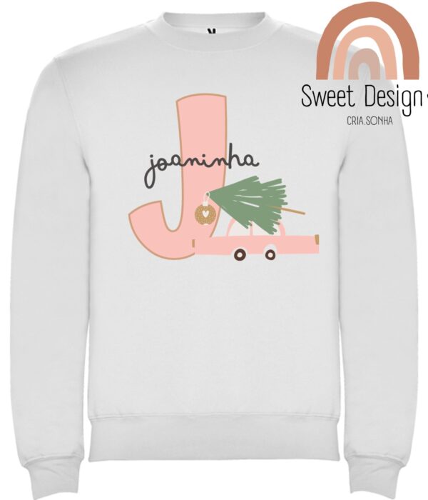 Sweat sem capuz - Carro com árvore de Natal-menina (com nome) - Natal