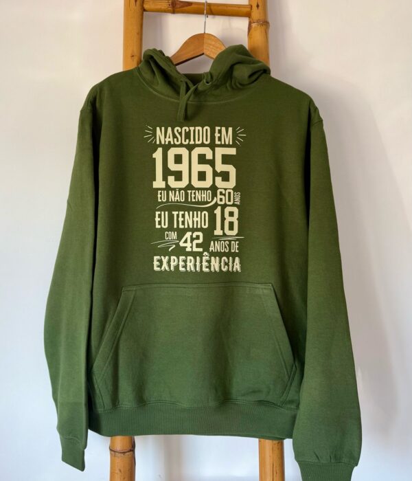 Sweat - Nascido em (ano), Não tenho 60 (sessenta), tenho 18 com 42 experiência