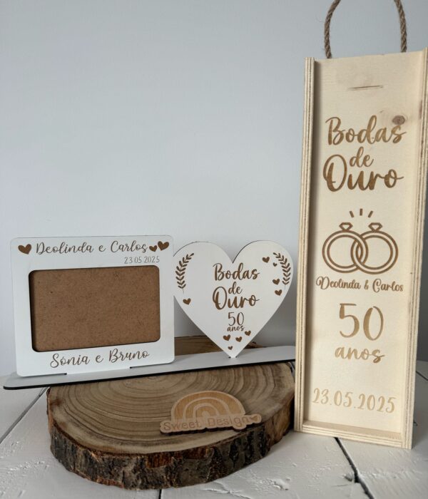 Moldura e caixa para garrafa de vinho - Bodas de Ouro - 50 Anos