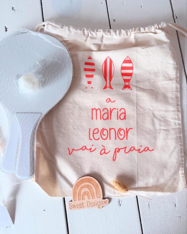 Mochila taleigo - A ... vai à praia (com nome e raquetes de praia)