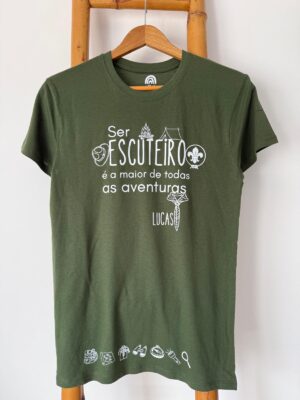 T-Shirt - Ser escuteiro é a maior de todas as aventuras (com nome)