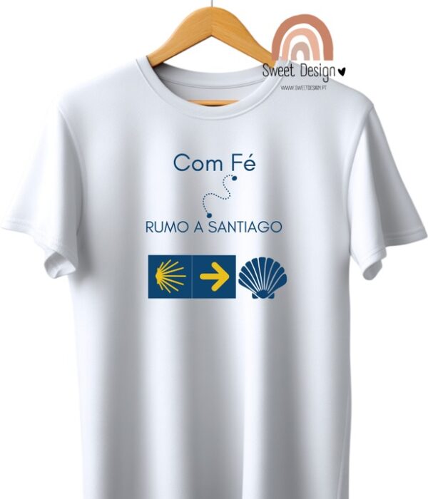 T-Shirt - Caminho de Santiago - Com Fé rumo a Santiago com concha azul