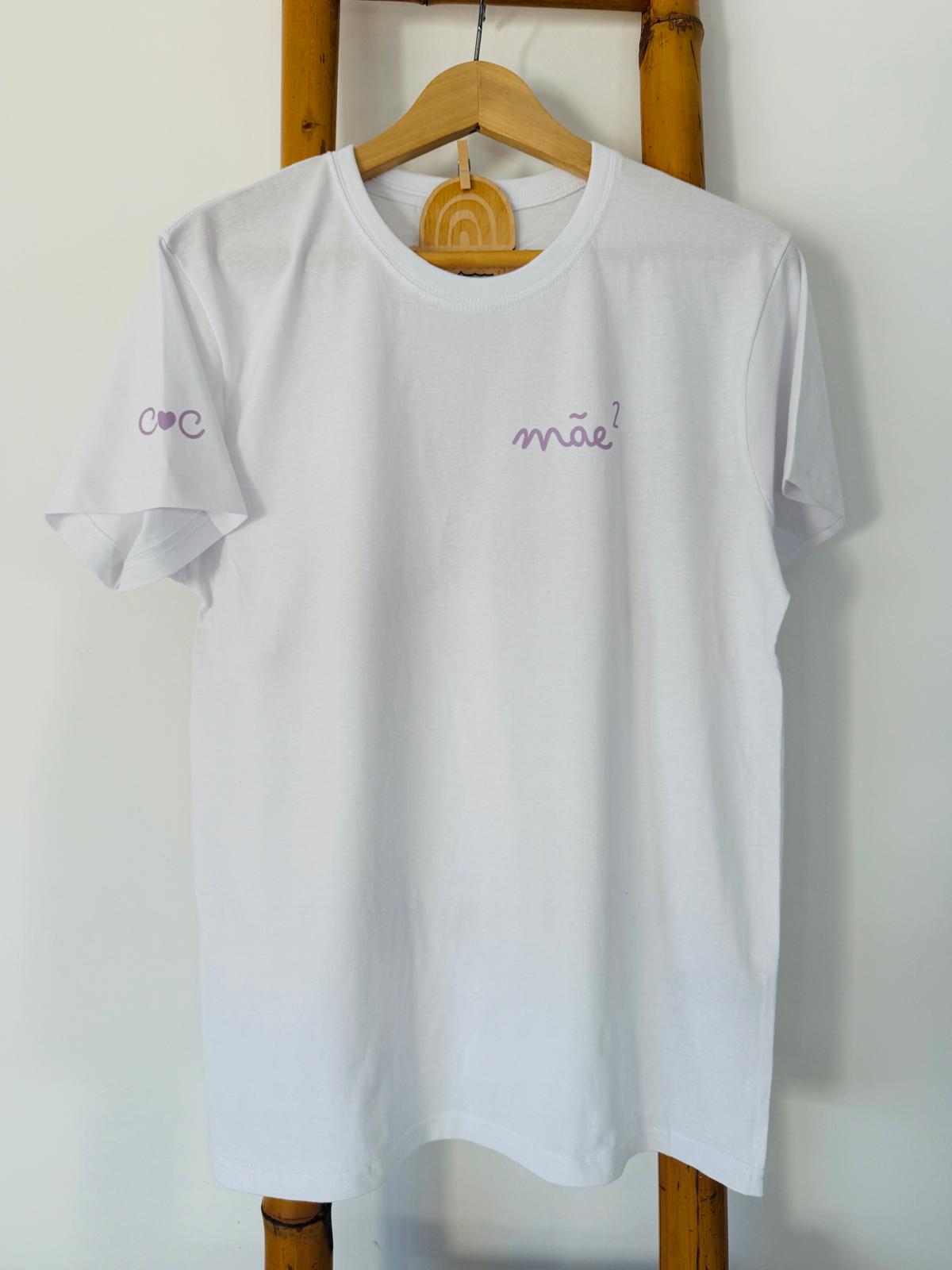 T-Shirt - Mãe ao quadrado (com número de filhos e iniciais dos nomes no braço)